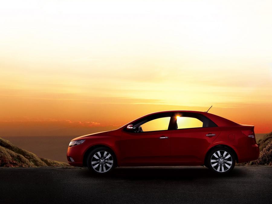  Kia Cerato 2009 года  (фото 7 из 15)